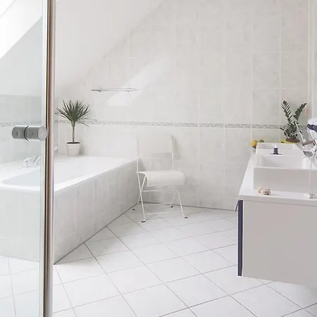 Проживание в семье Haus 259 *